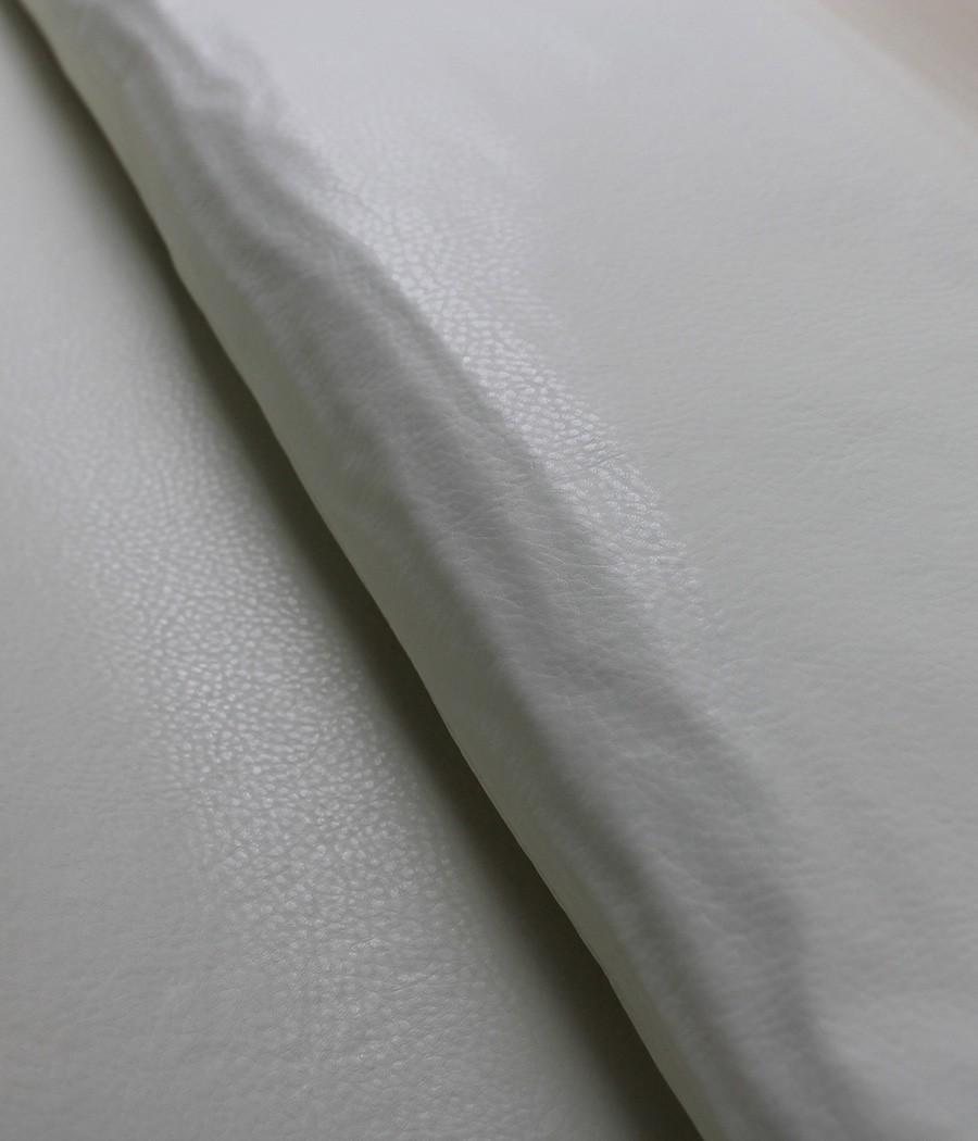 VAIGRAGE ARUBA BLANC AUTOCOLLANT Laize 140cm