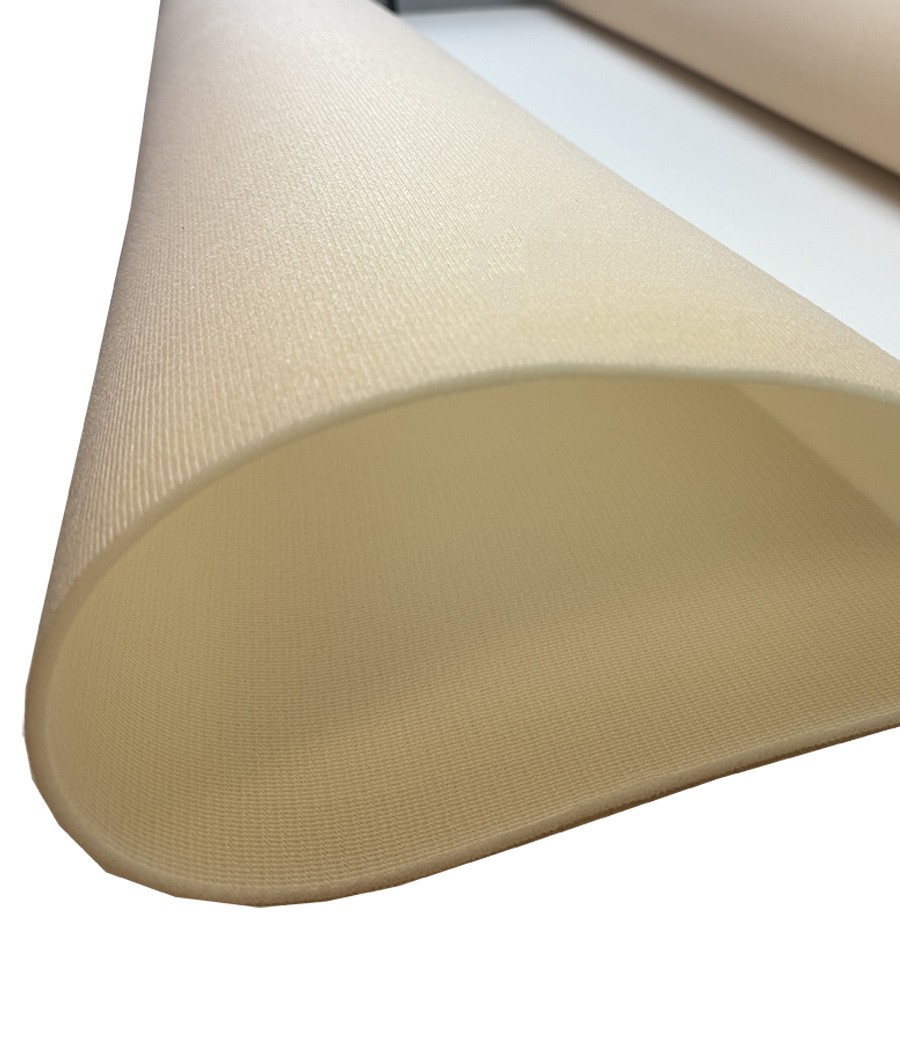 FOAM BACK § LISSE § BEIGE Laize 150 cm
