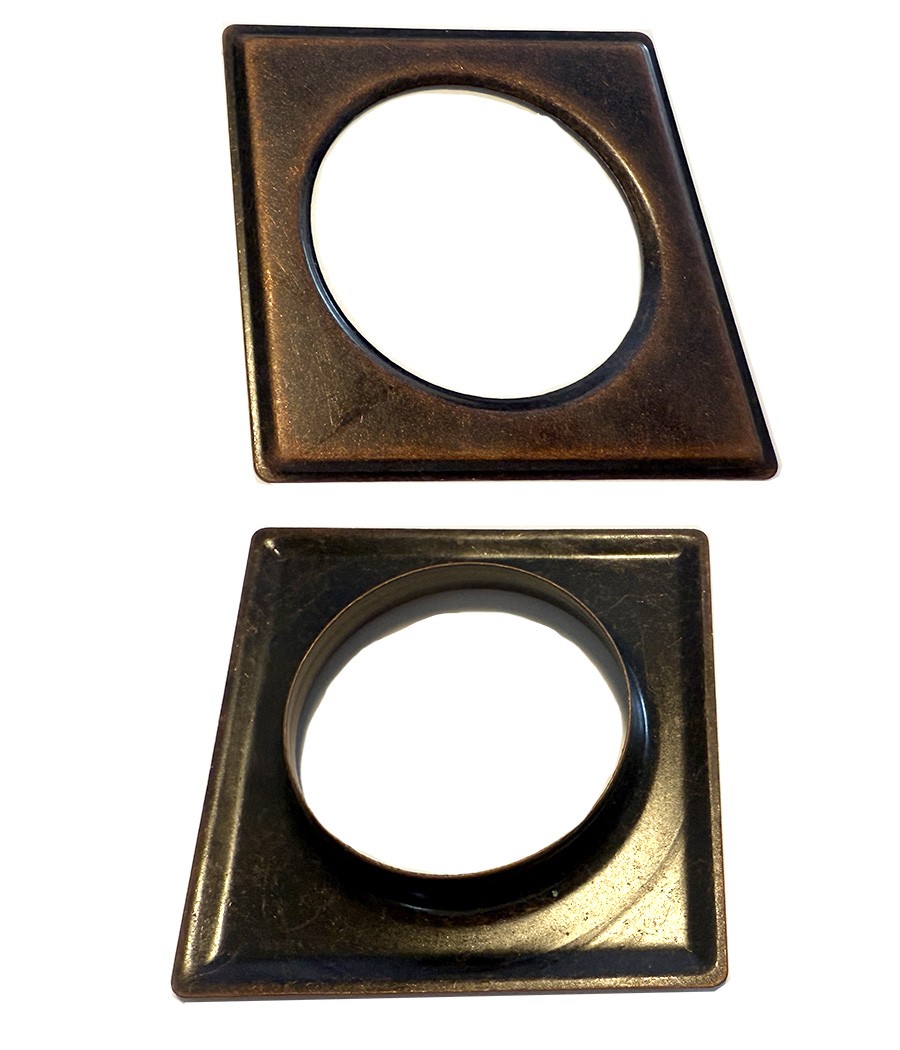 OEILLETS DECO D 40 MM CARRE VIEUX CUIVRE jusqu'à épuisement